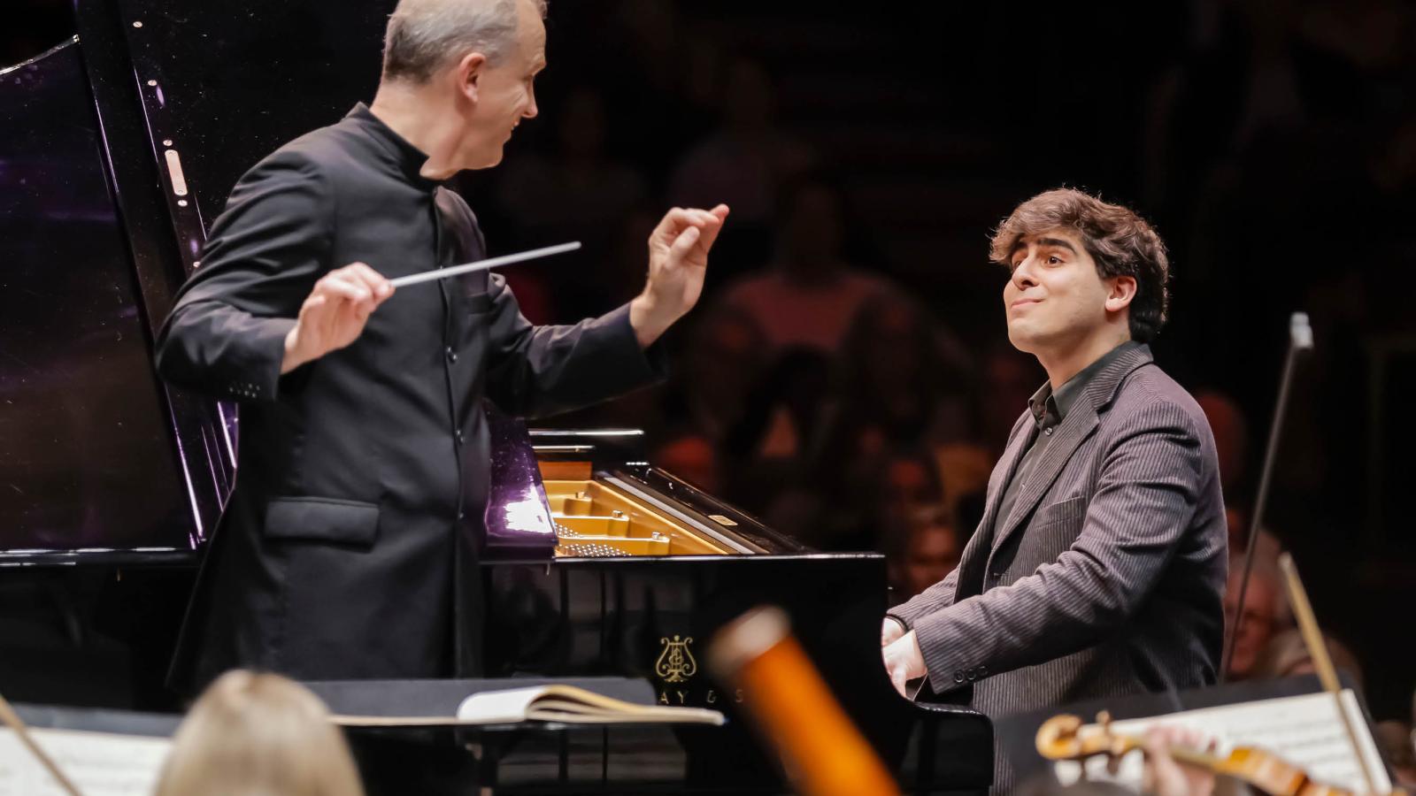 evren ozel mozart concerto.jpg